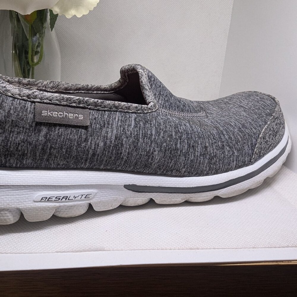 SKECHERS slip ins